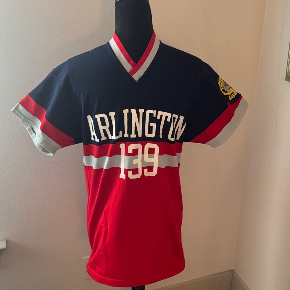 Arlington American Legion Baseball blue red jersey Sz 40
Men’s M vintage